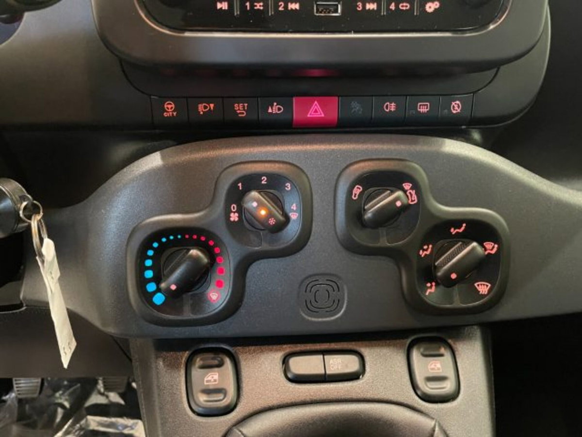 Fiat Panda 1.0 firefly hybrid s&s 70cv 5p.ti (10)