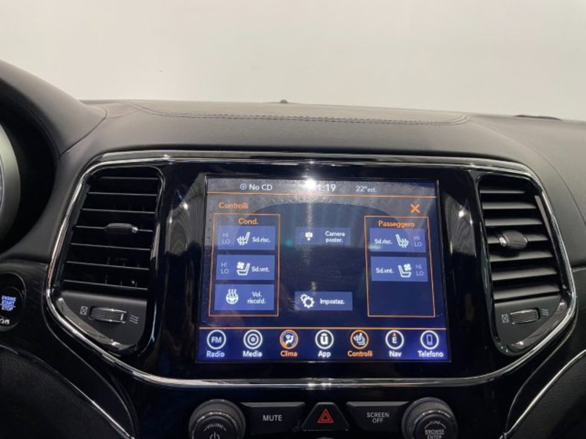 Jeep Grand Cherokee 3.0 V6 CRD 250 CV Multijet II Summit (20)