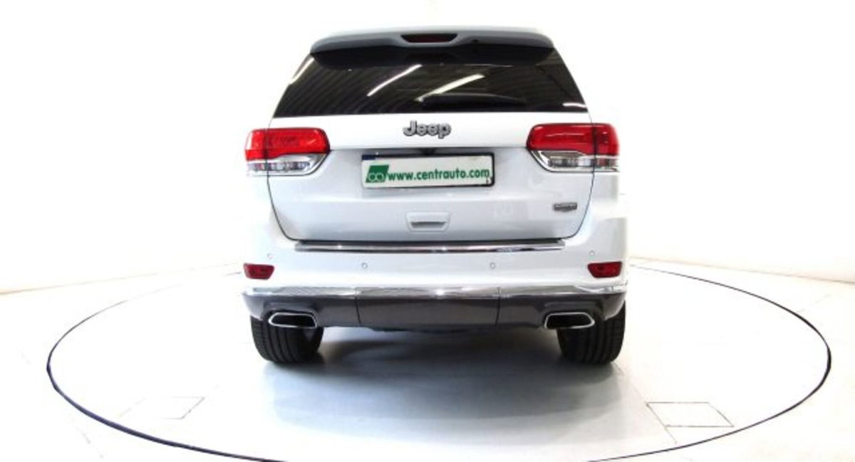 Jeep Grand Cherokee 3.0 V6 CRD 250 CV Multijet II Summit (4)