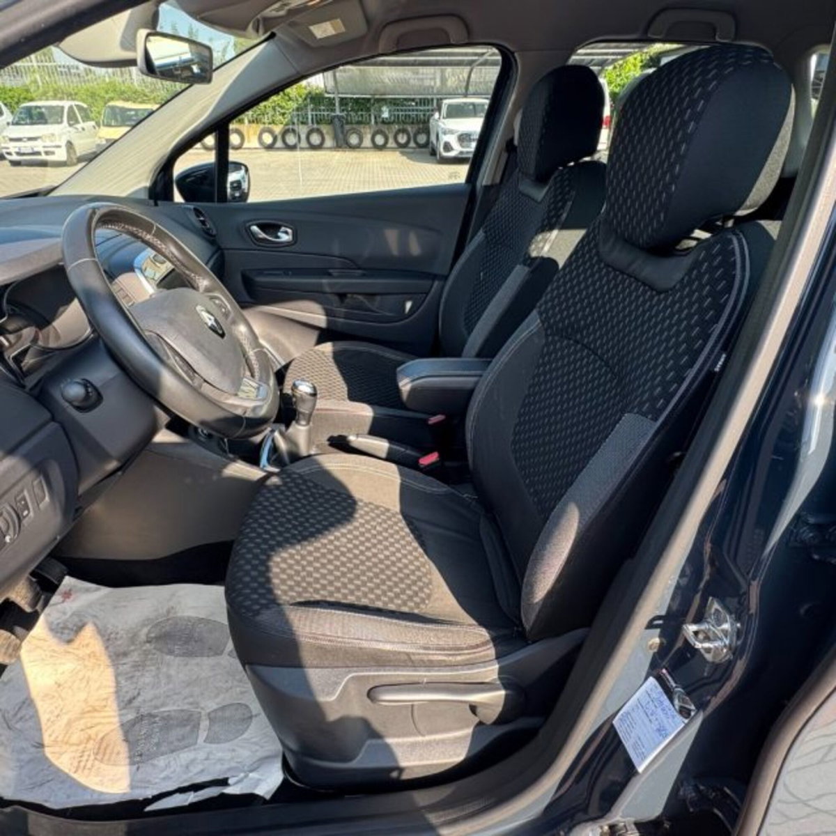 Renault Captur dCi 8V 90 CV Start&Stop Energy Intens (8)