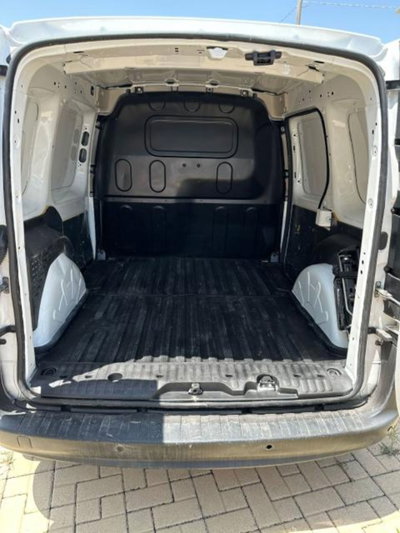 Renault Kangoo 1.5 dCi 90CV F.AP. S&S 4p. Express Maxi Energy (9)