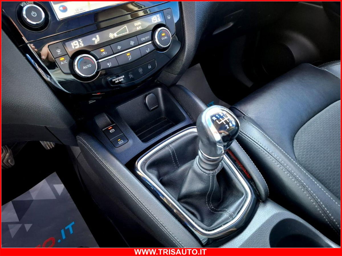 Nissan Qashqai 1.5 dCi Tekna (18)