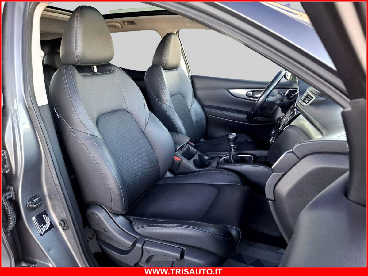 Nissan Qashqai 1.5 dCi Tekna (8)