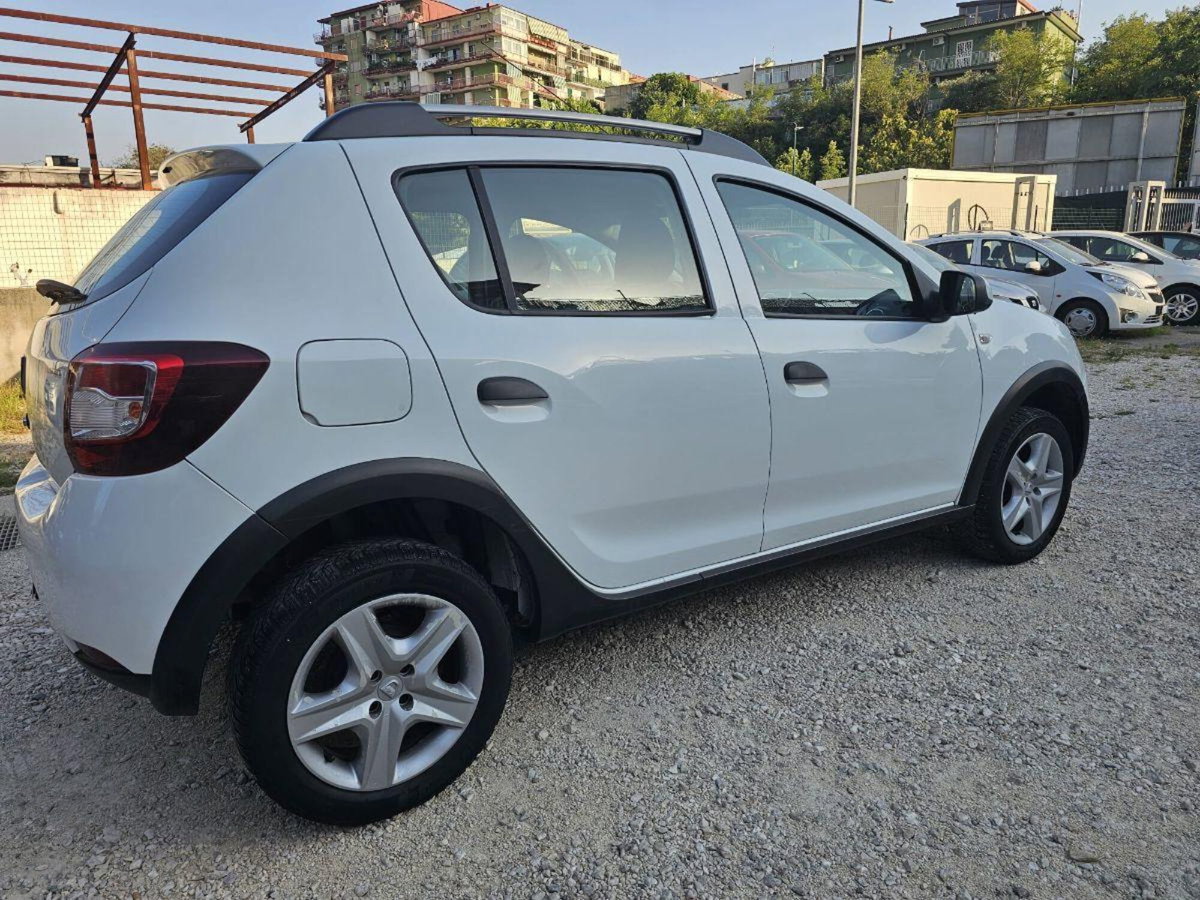 Dacia Sandero 0.9 TCe 12V T-GPL 90CV Start&Stop SS Ambiance Family (7)