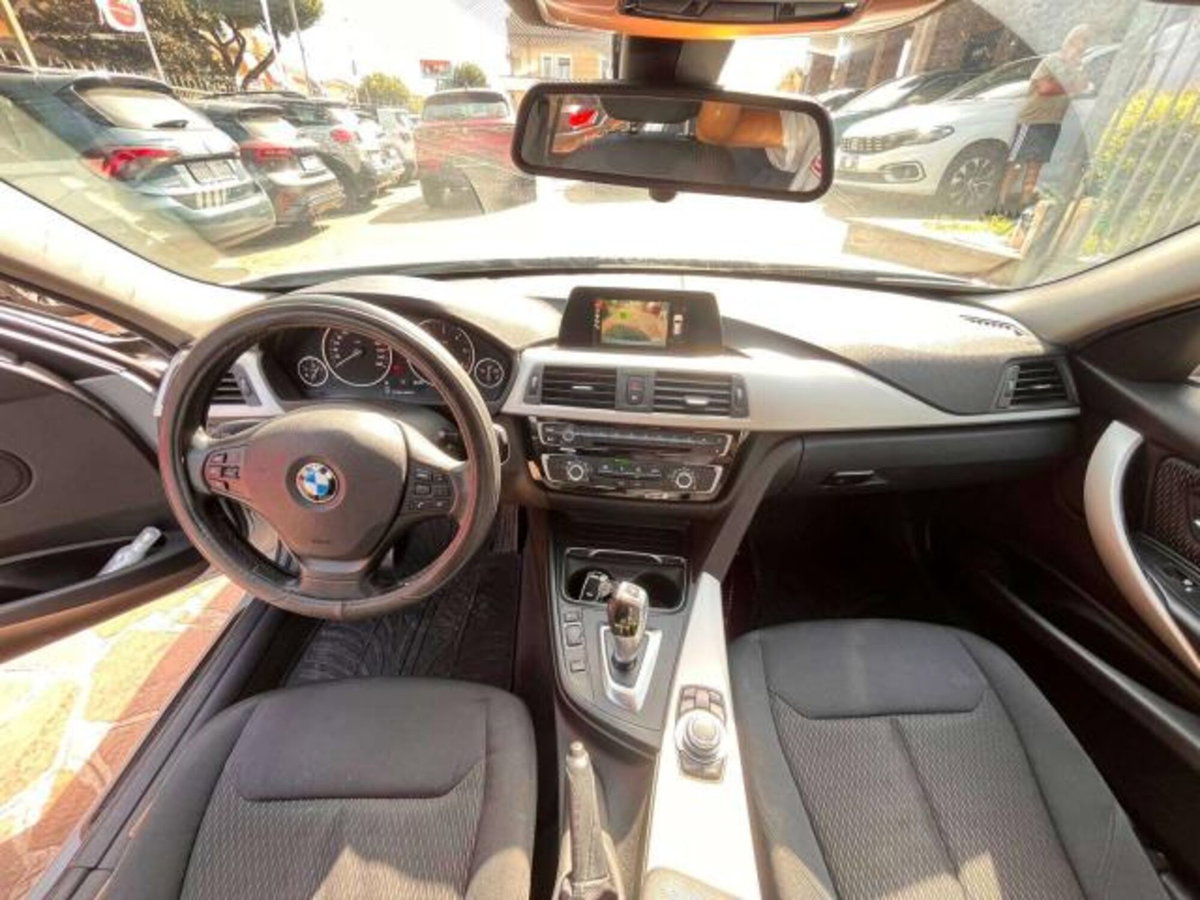 BMW Serie 3 Touring 318d  Business Advantage (12)