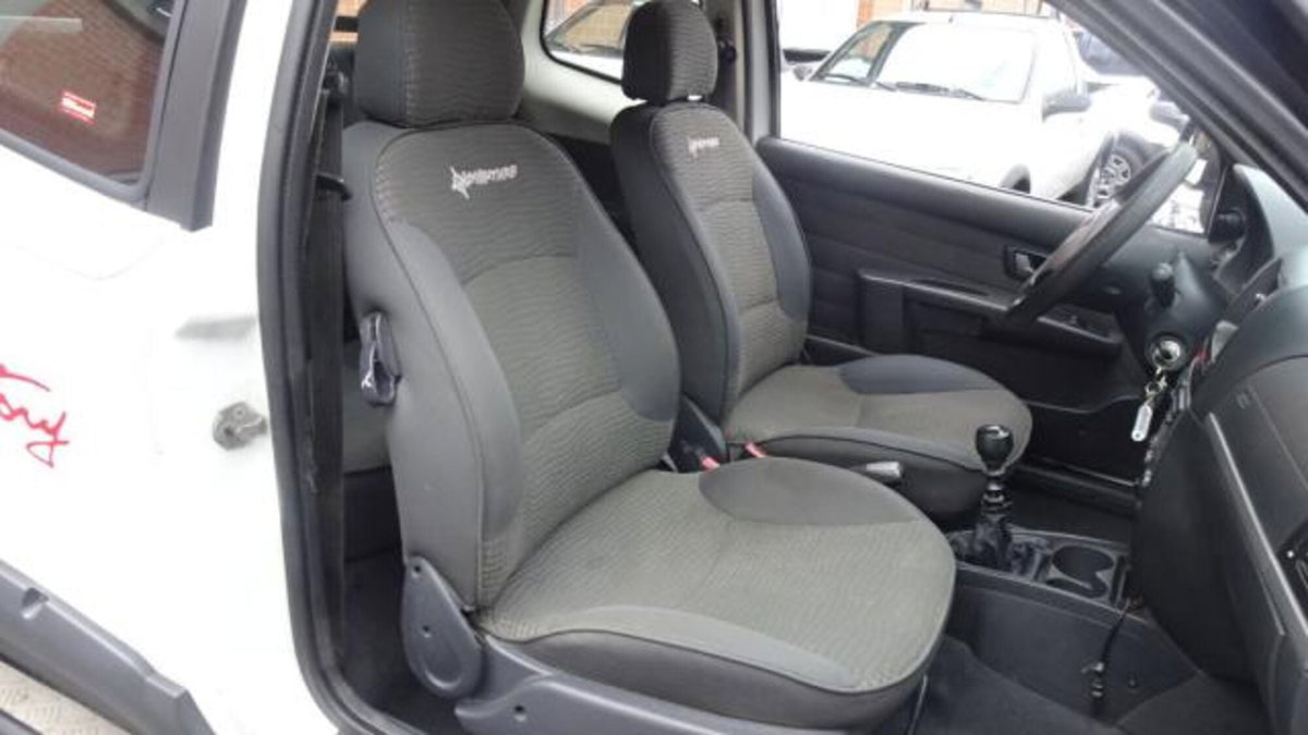 Fiat Strada 1.9 diesel Pick-up (12)