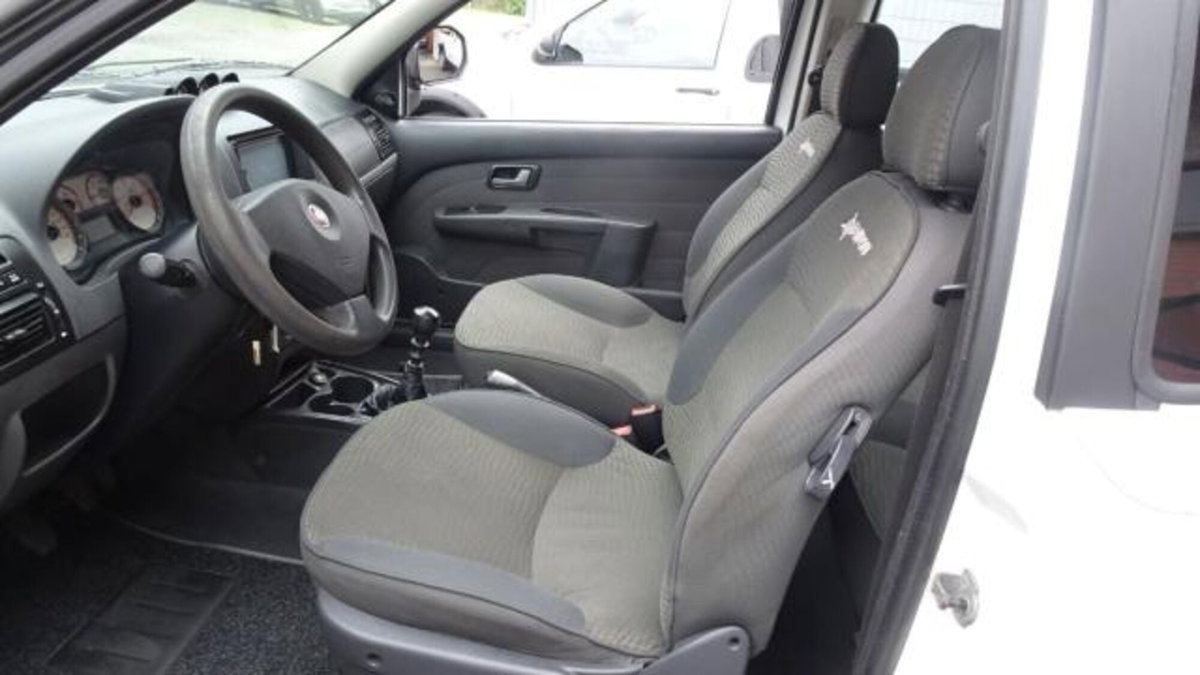 Fiat Strada 1.9 diesel Pick-up (16)