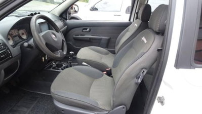 Fiat Strada 1.9 diesel Pick-up (16)