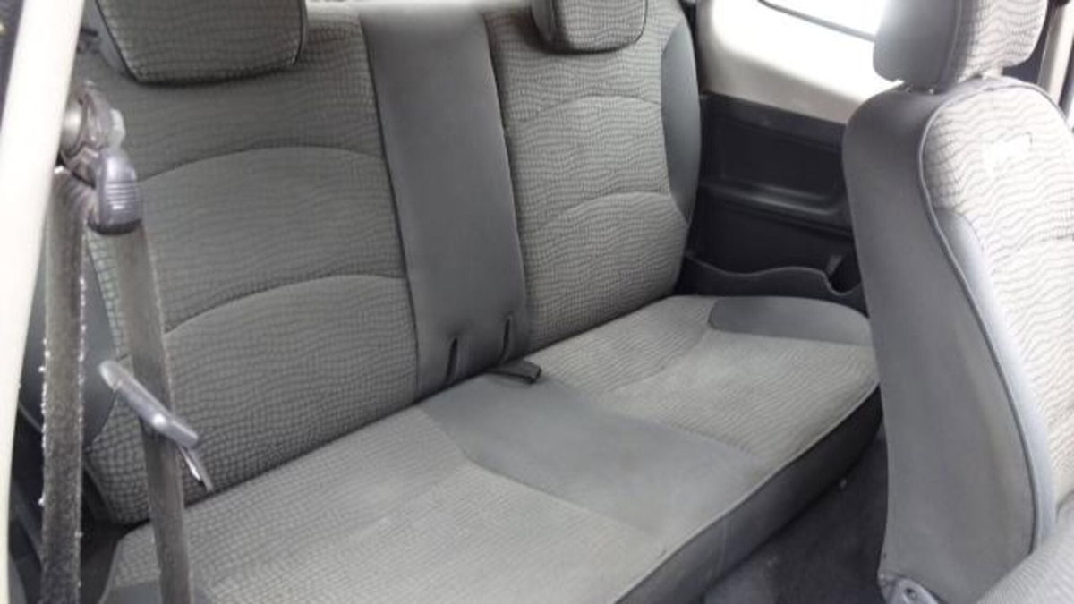 Fiat Strada 1.9 diesel Pick-up (9)