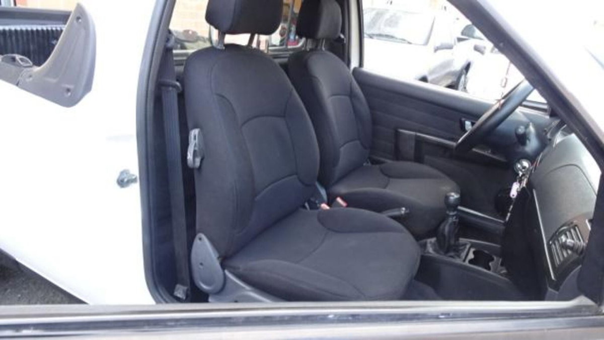 Fiat Strada 1.3 MJT Pick-up (19)