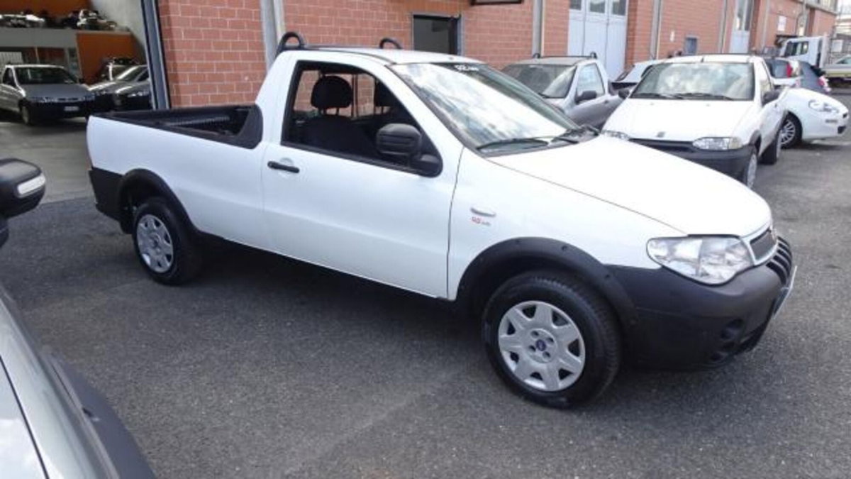 Fiat Strada 1.3 MJT Pick-up (4)