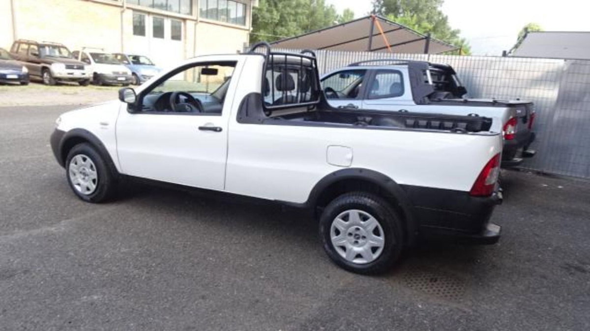 Fiat Strada 1.3 MJT Pick-up (7)