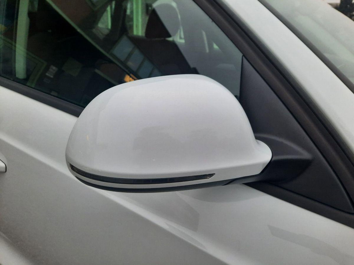 Audi Q3 35 TDI Business (17)