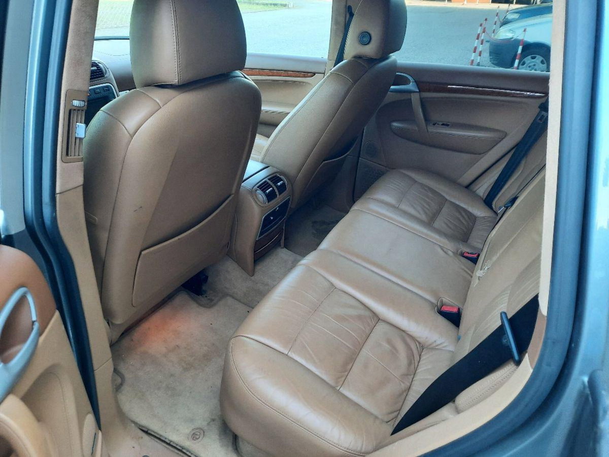Porsche Cayenne 4.5 cat Turbo (11)