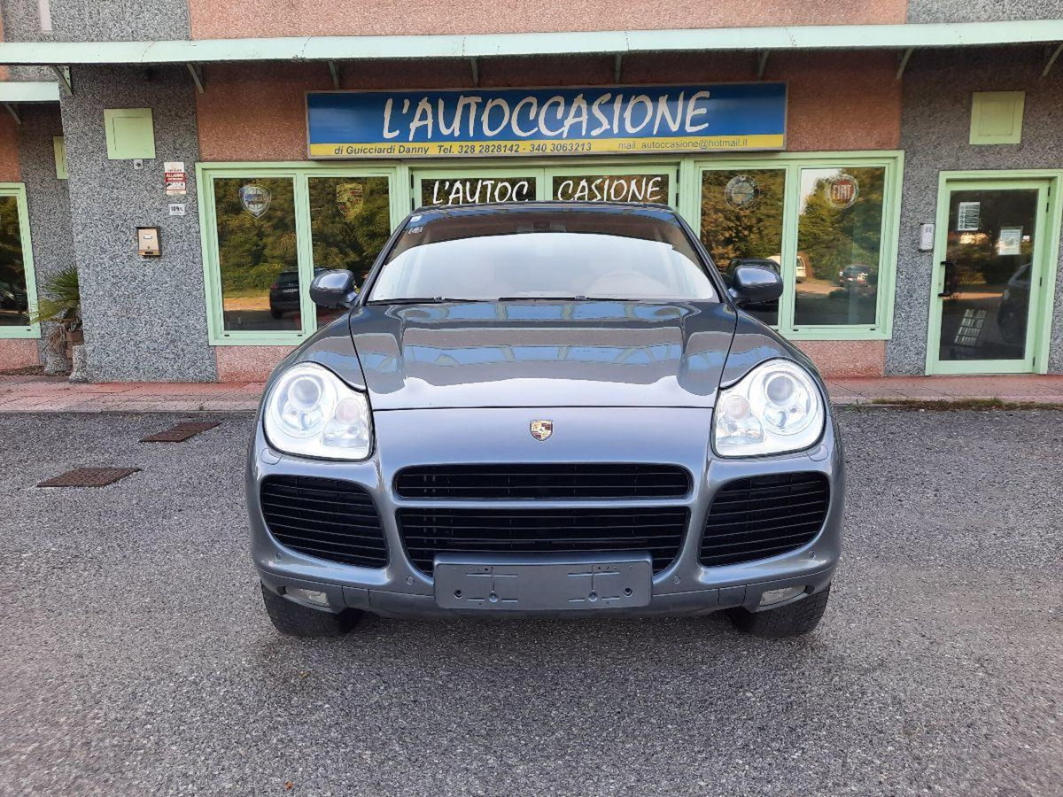 Porsche Cayenne 4.5 cat Turbo (2)