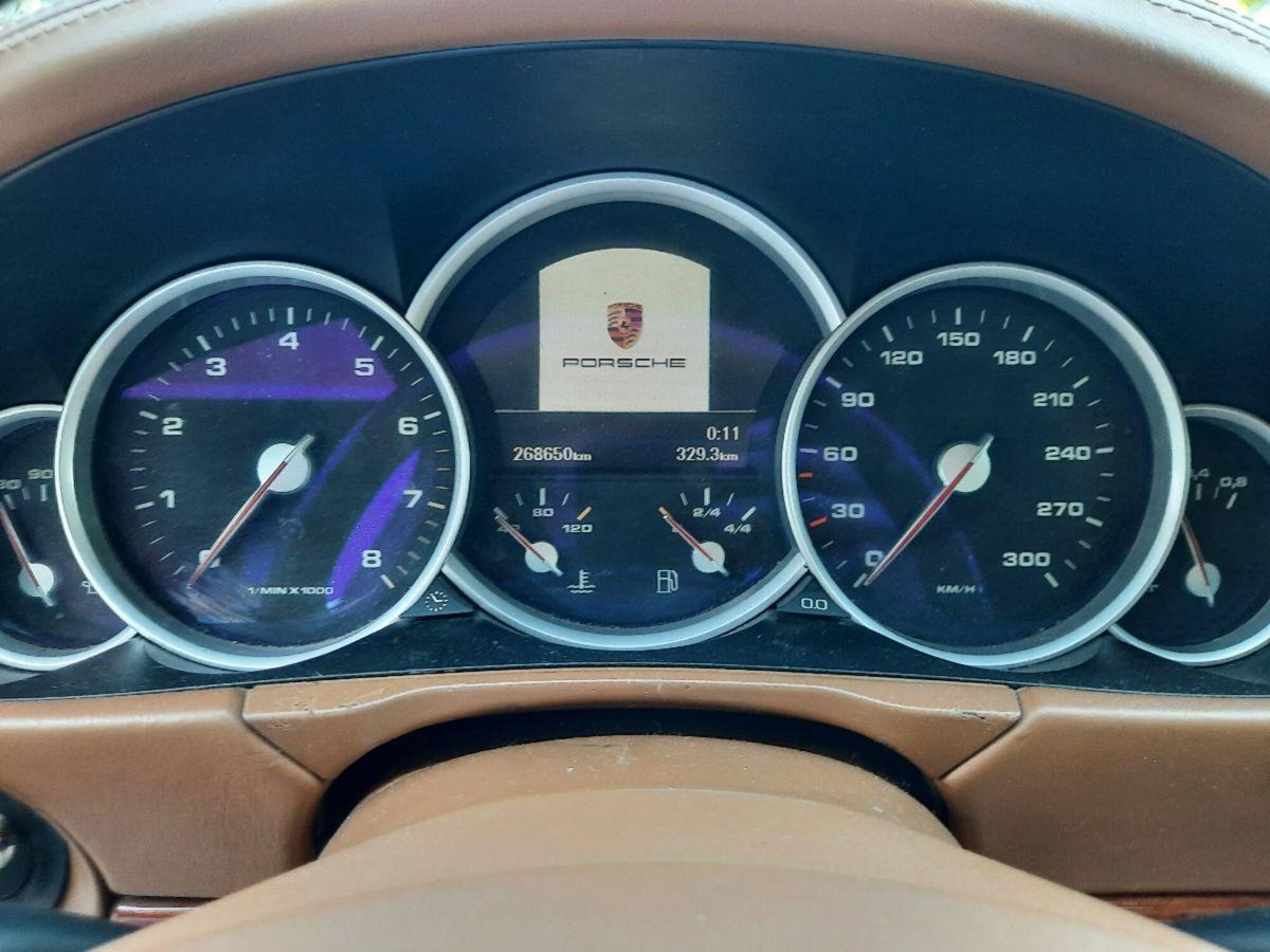 Porsche Cayenne 4.5 cat Turbo (20)