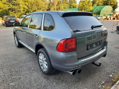 Porsche Cayenne 4.5 cat Turbo (6)