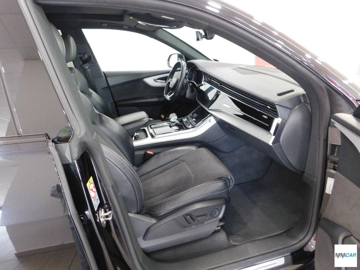 Audi Q8 Q8 45 TDI quattro tiptronic Sport (6)