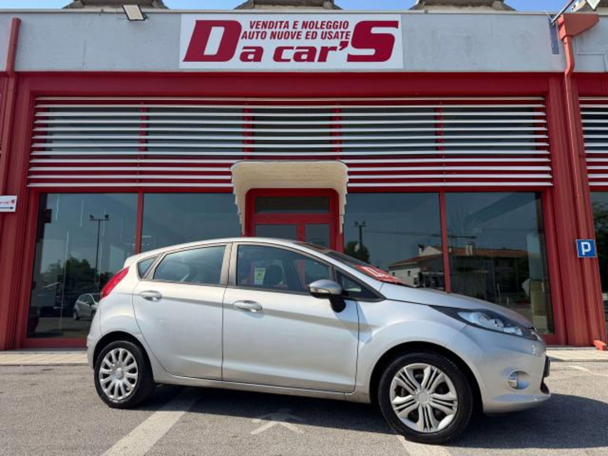 Ford Fiesta Ikon 1.2 8 CV 5 porte (8)