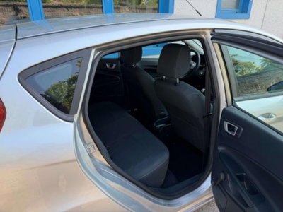 Ford Fiesta Ikon 1.2 8 CV 5 porte (9)