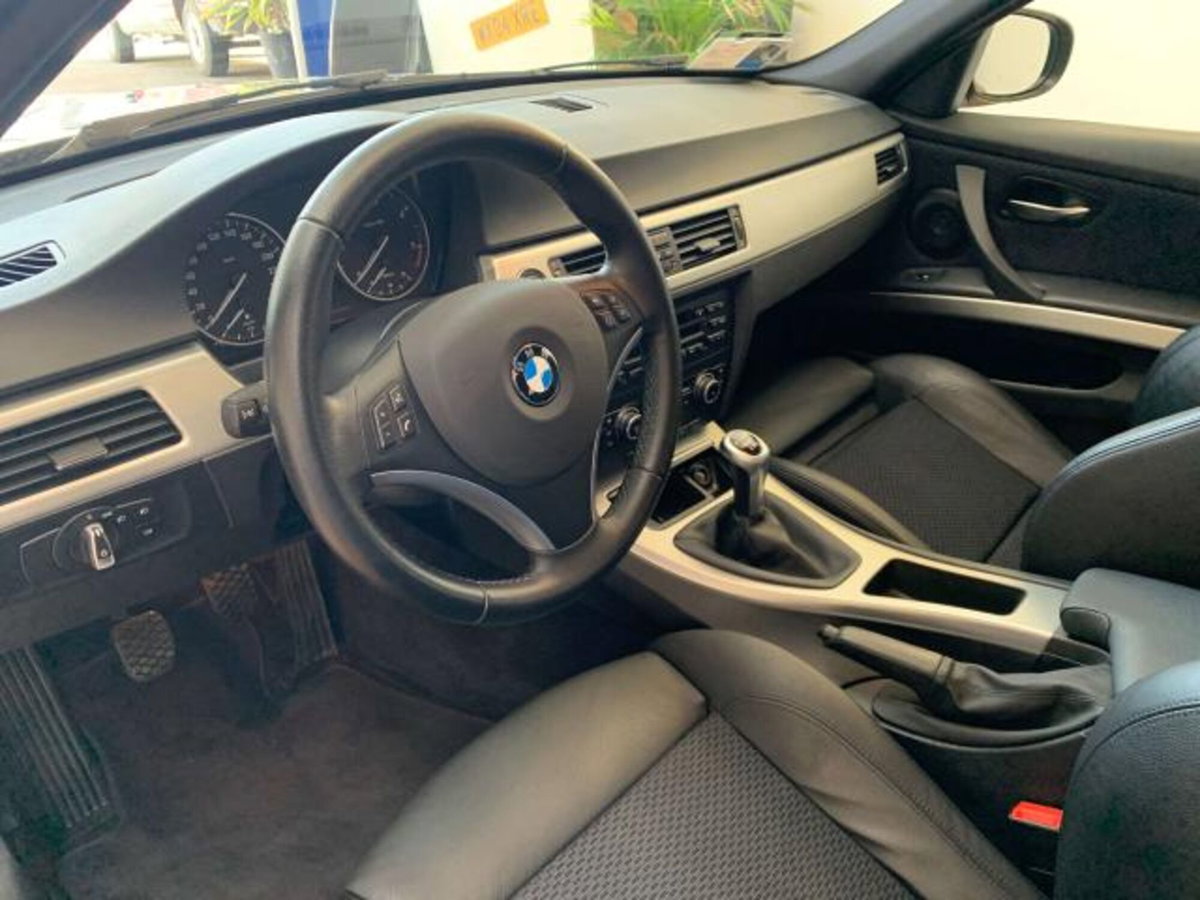 BMW Serie 3 Touring 318d 2.0 143CV cat (8)