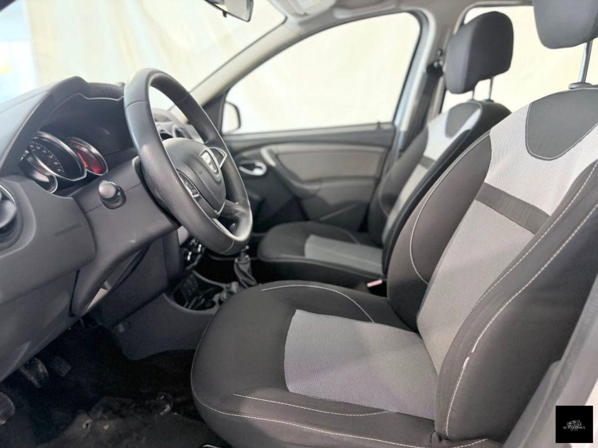 Dacia Duster 1.5 dCi 110CV 4x2 Ambiance (7)