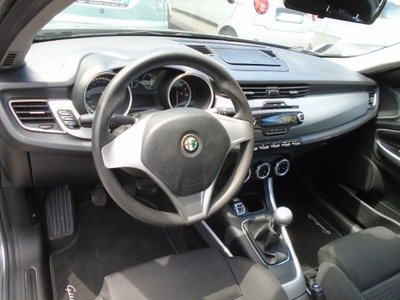 Alfa Romeo Giulietta 1.4 tb Giulietta 105cv (10)