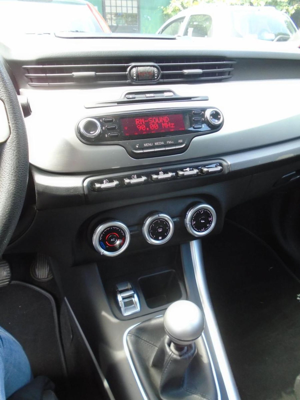 Alfa Romeo Giulietta 1.4 tb Giulietta 105cv (12)