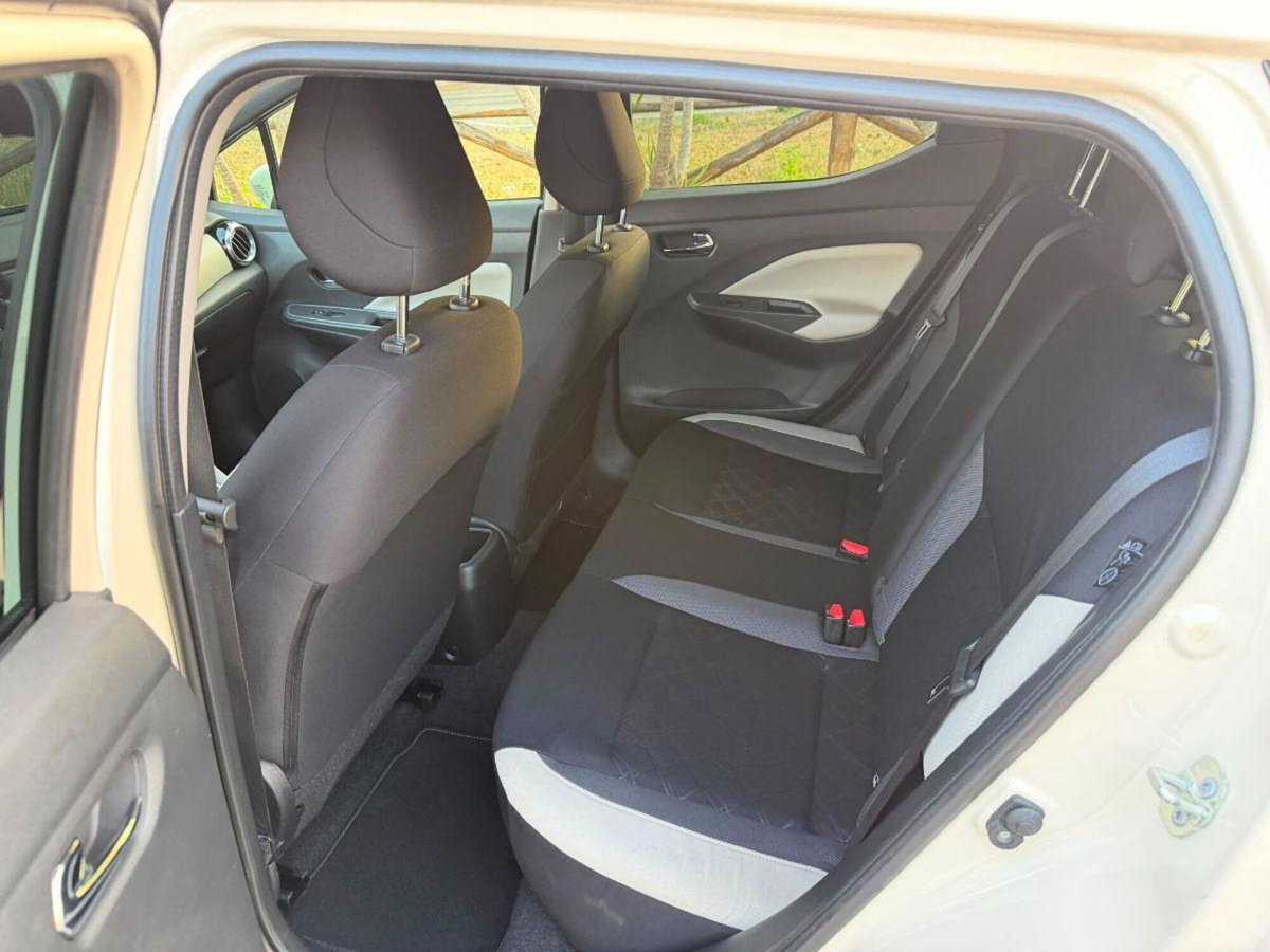 Nissan Micra 1.5 dCi 8V 5 porte Tekna (7)