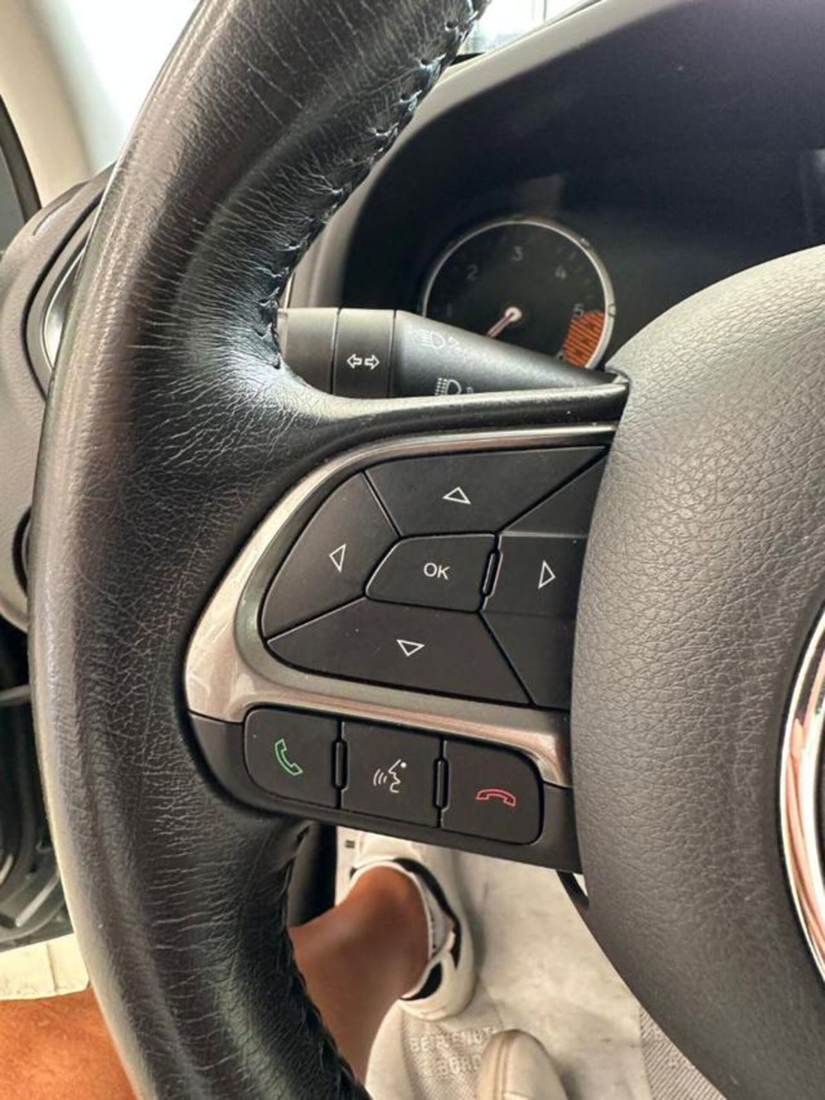 Jeep Renegade 1.6 Mjt 120 CV Limited (15)