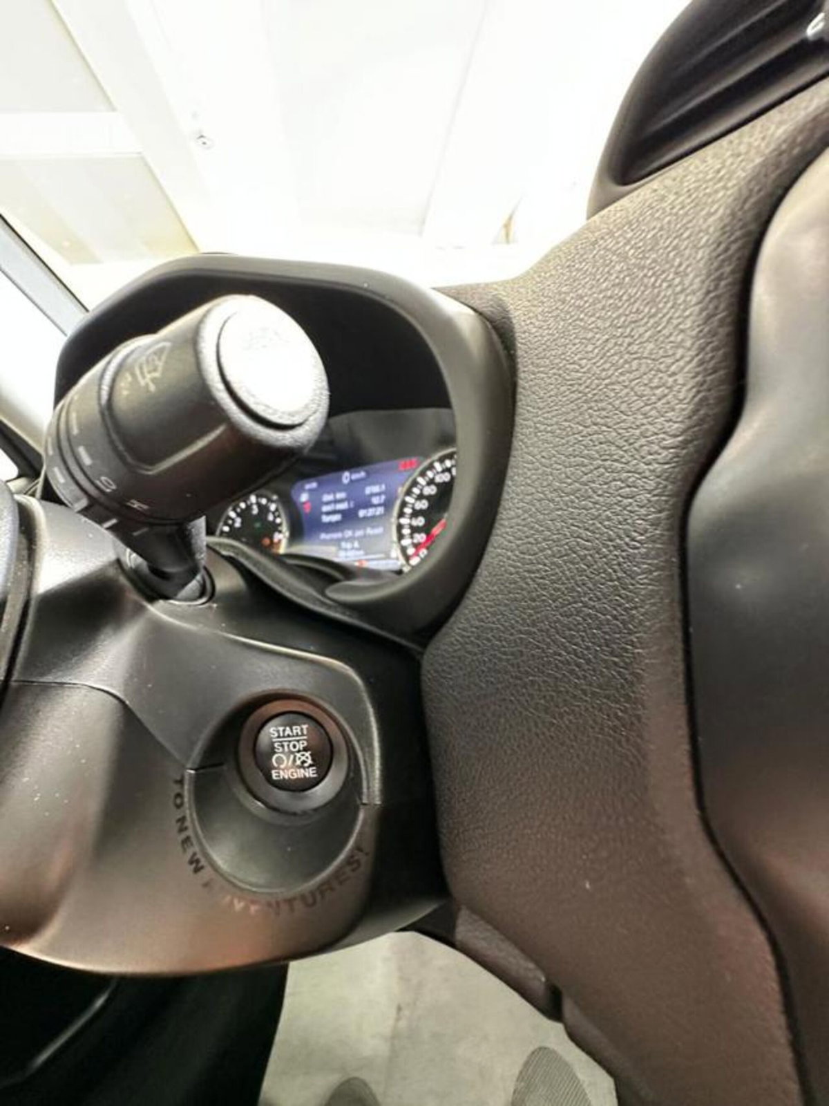 Jeep Renegade 1.6 Mjt 120 CV Limited (19)