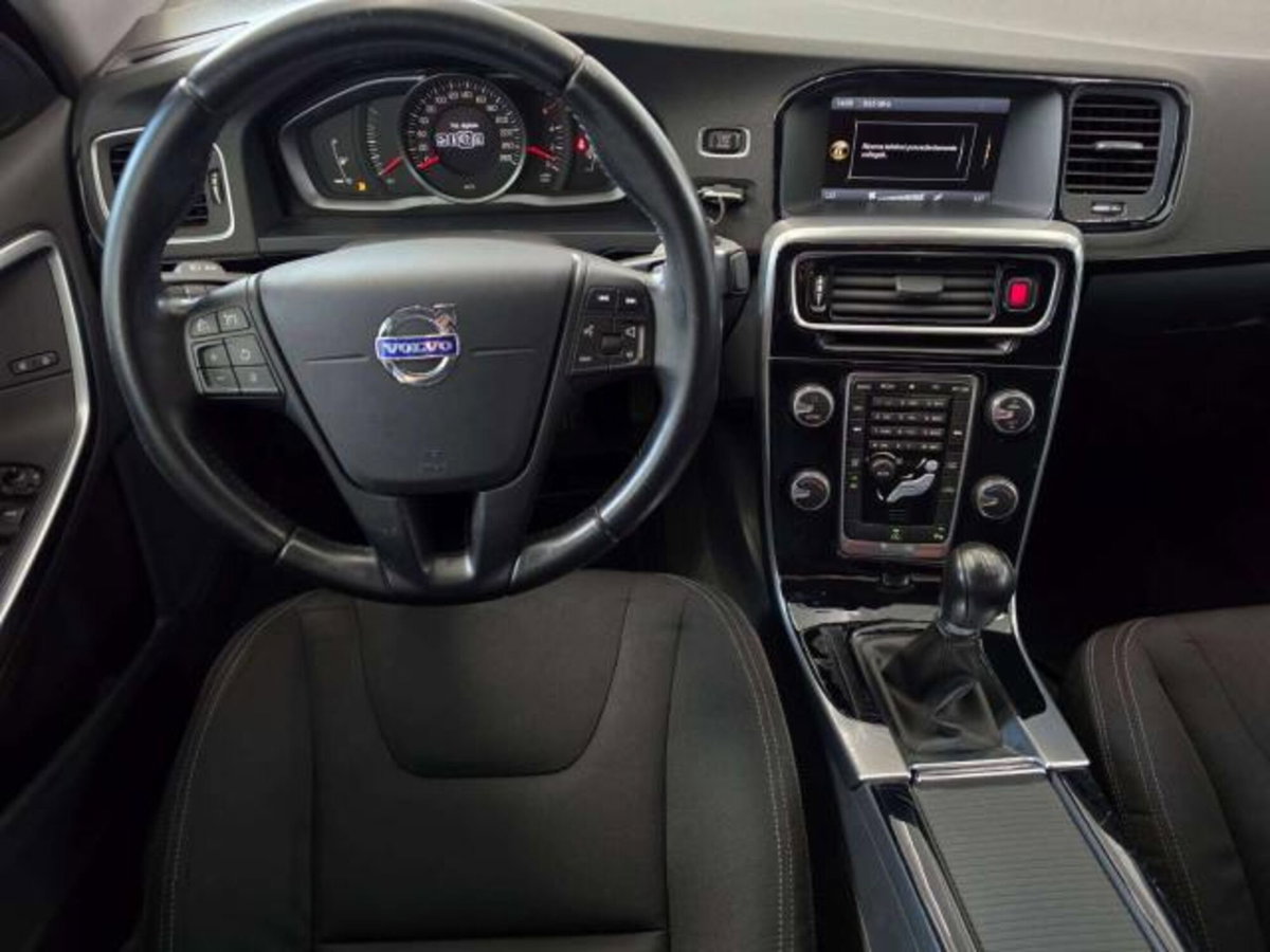 Volvo S60 D2 Momentum (11)