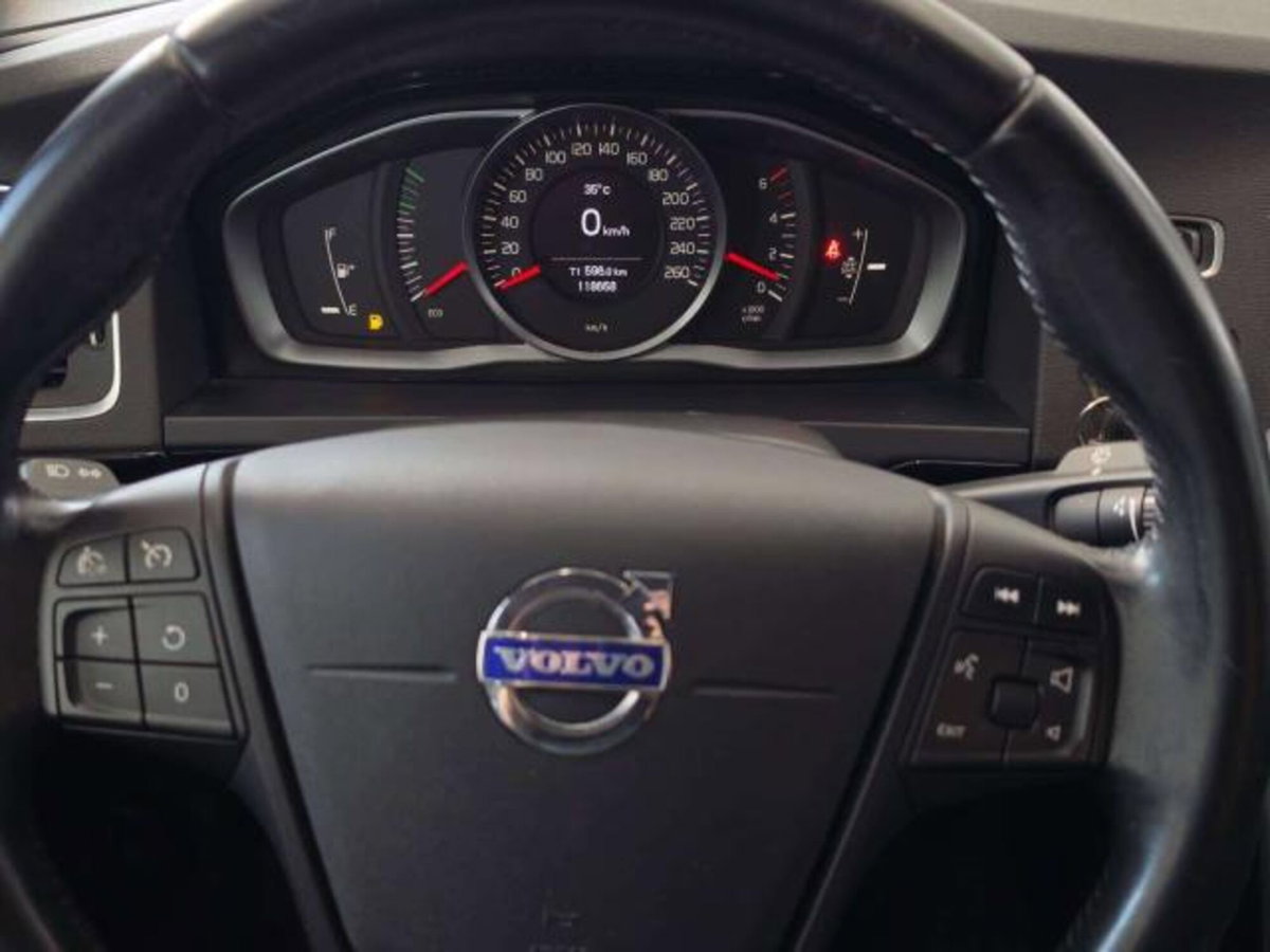 Volvo S60 D2 Momentum (12)