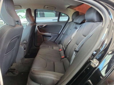 Volvo S60 D2 Momentum (8)