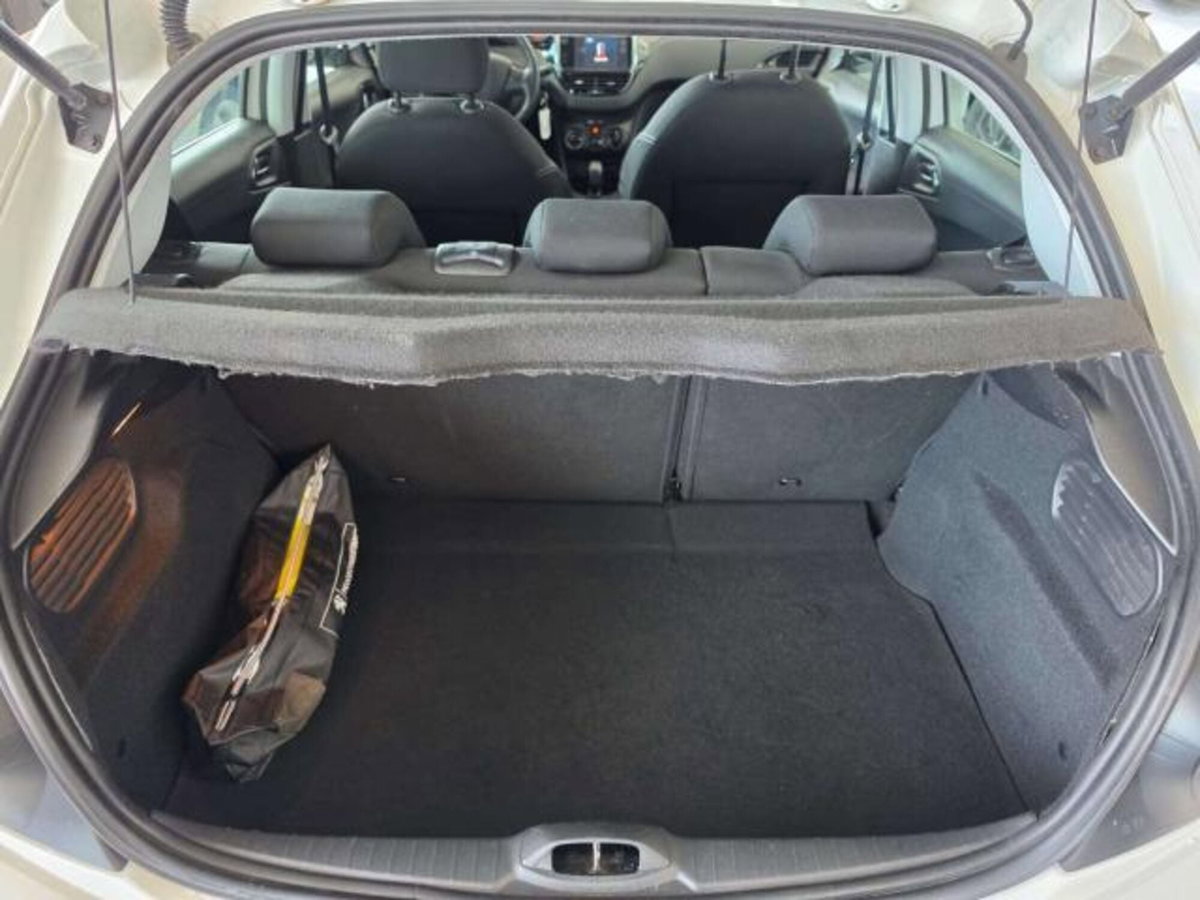 Peugeot 208 82 5 porte Allure (9)