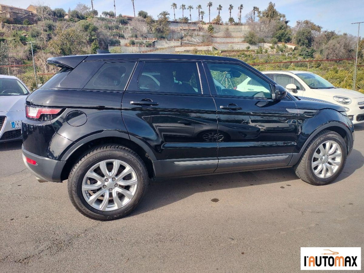 Land Rover Range Rover Evoque 2.0 eD4 5p. Pure (4)