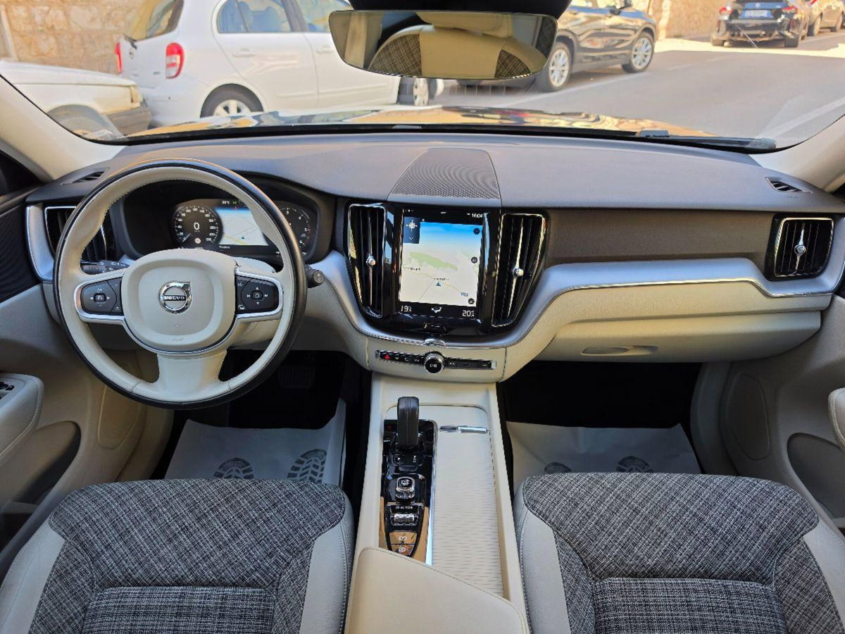 Volvo XC60 B4 Geartronic Momentum (18)