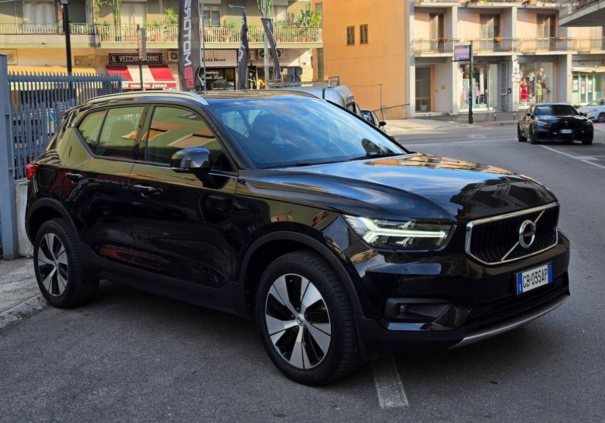 Volvo XC40 T5 Twin Engine Geartronic Momentum (10)