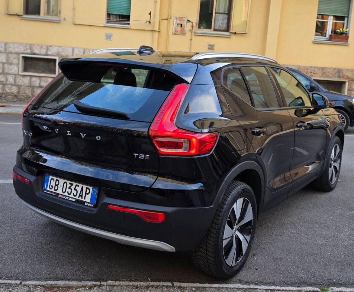 Volvo XC40 T5 Twin Engine Geartronic Momentum (14)