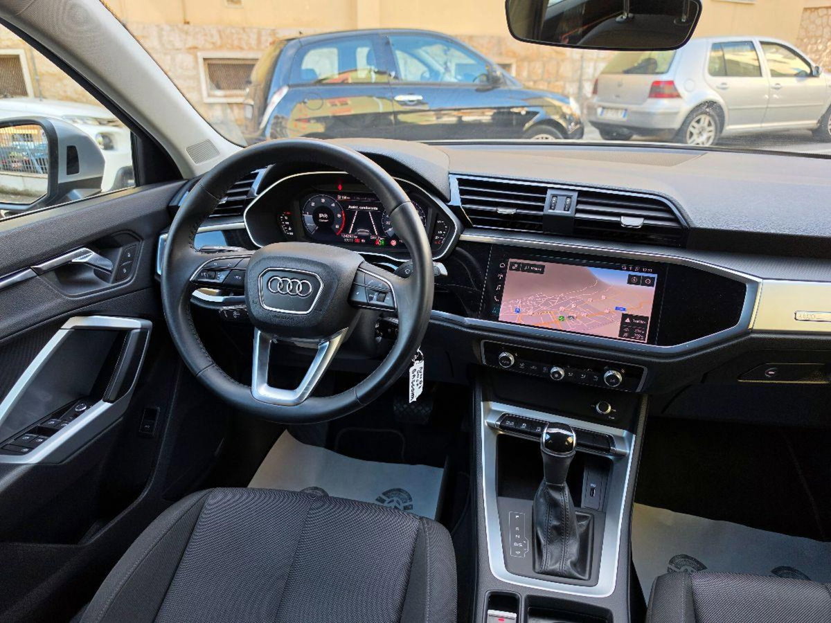 Audi Q3 Sportback 35 TDI quattro S tronic Business Plus (19)