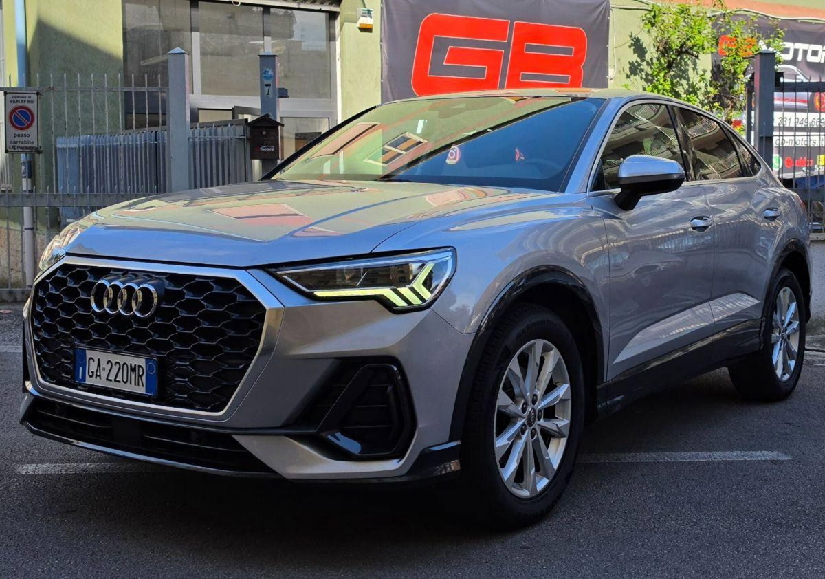 Audi Q3 Sportback 35 TDI quattro S tronic Business Plus (2)