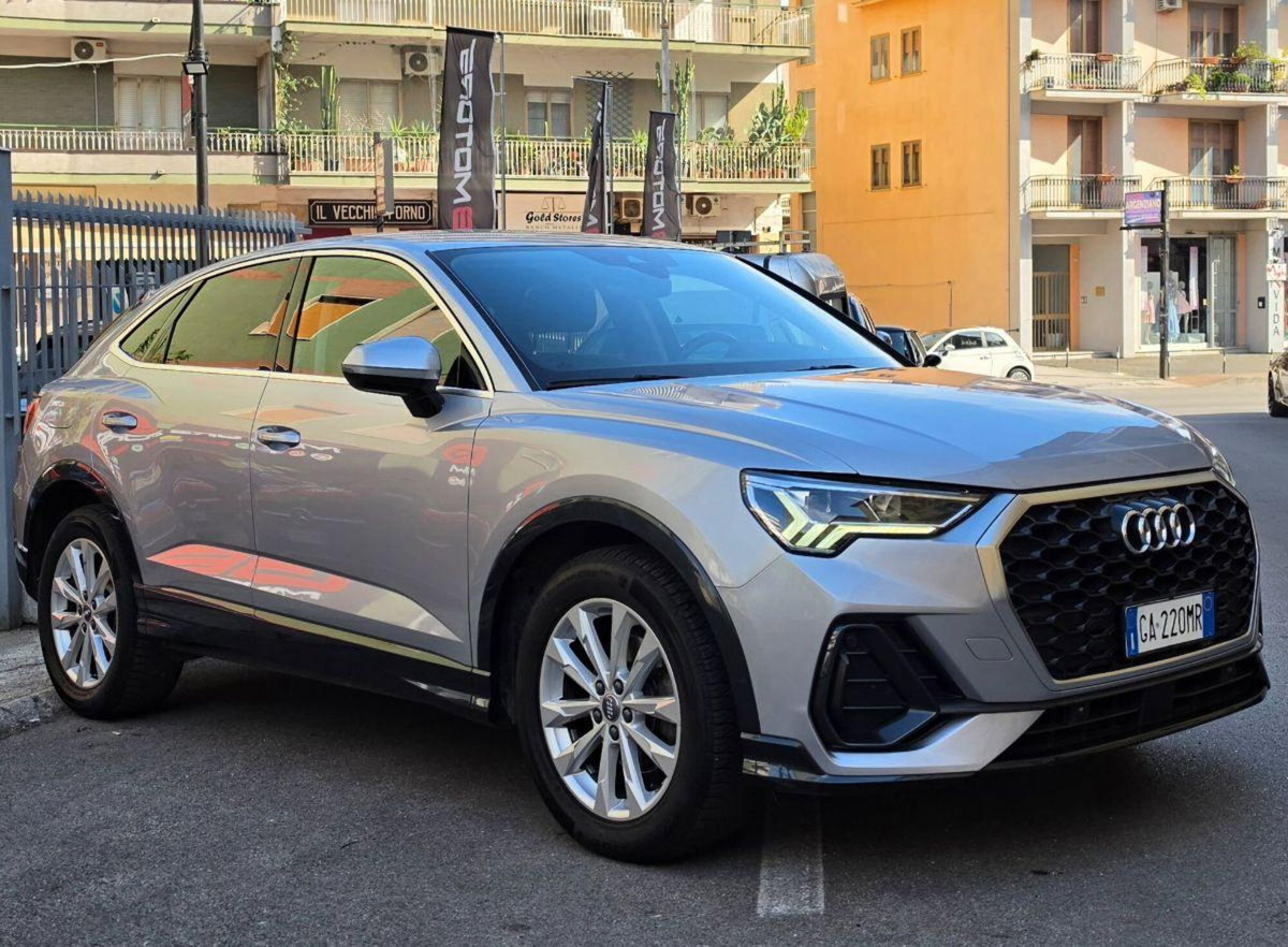Audi Q3 Sportback 35 TDI quattro S tronic Business Plus (9)