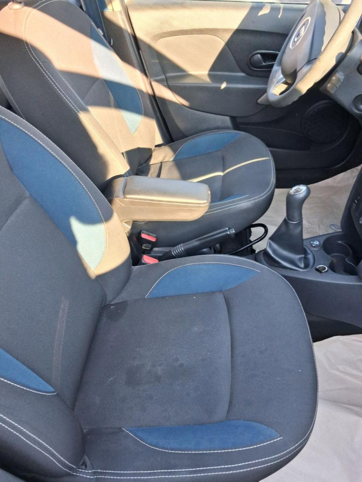 Dacia Sandero 1.2 GPL 75CV La Gazzetta dello Sport (12)