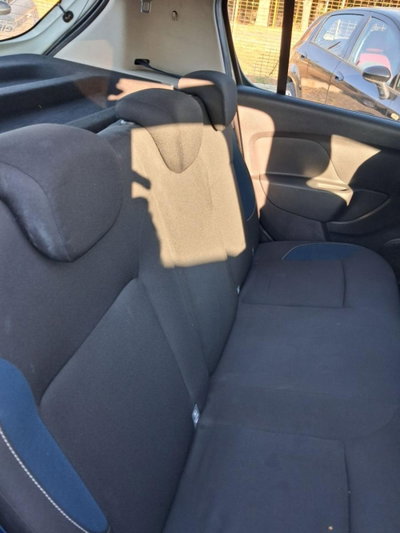 Dacia Sandero 1.2 GPL 75CV La Gazzetta dello Sport (16)