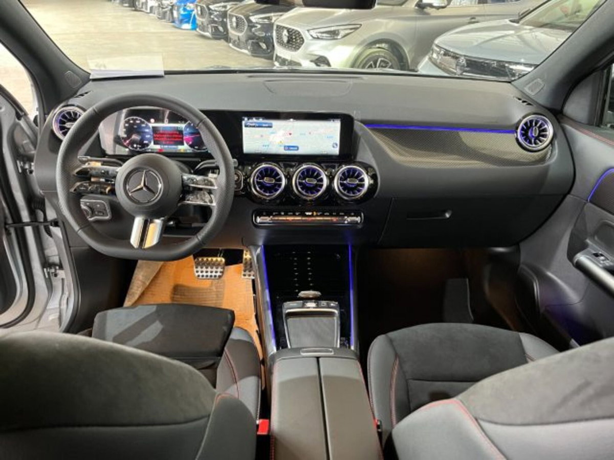 Mercedes-Benz GLA SUV 200 Automatic Premium (10)
