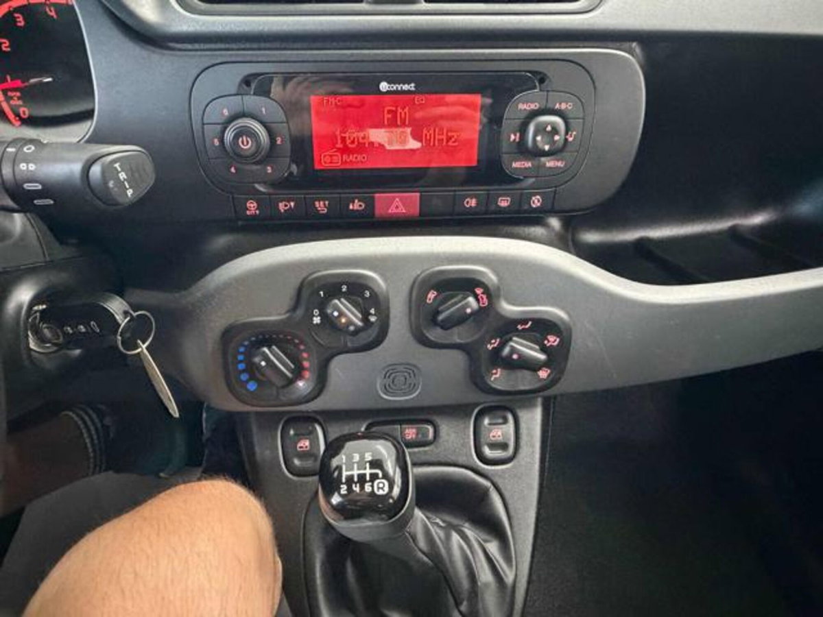 Fiat Panda 1.0 firefly hybrid s&s 70cv 5p.ti (13)