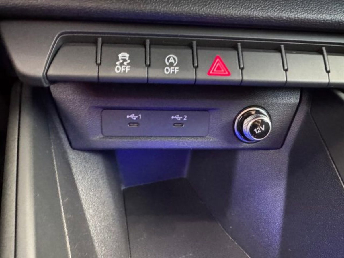 Audi A1 Sportback 30 TFSI Admired Advanced (18)