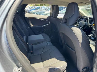 Volvo V40 Cross Country D2 Geartronic Style Plus (11)