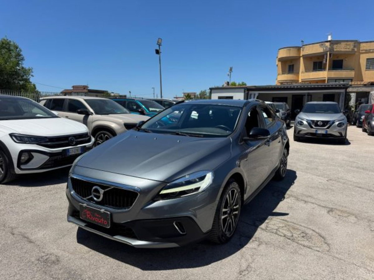 Volvo V40 Cross Country D2 Geartronic Style Plus (18)
