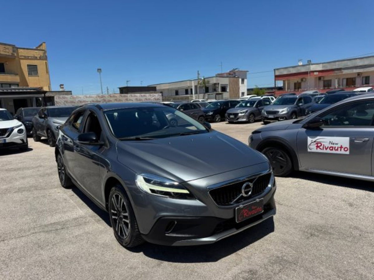 Volvo V40 Cross Country D2 Geartronic Style Plus (3)